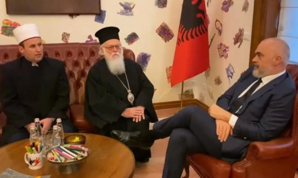 Αλβανία: Συνάντηση Έντι Ράμα με ανώτερους του κλήρου για κορωνοϊό